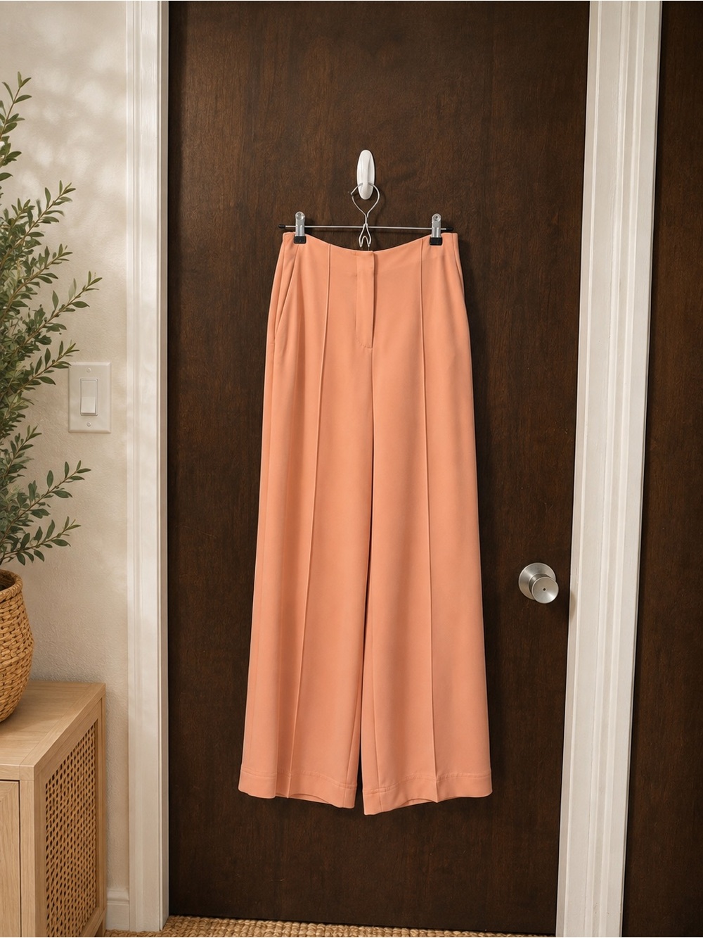 NWOT Diane von Furstenberg Peach Wide Leg Crepe Trousers Size 2 High Rise